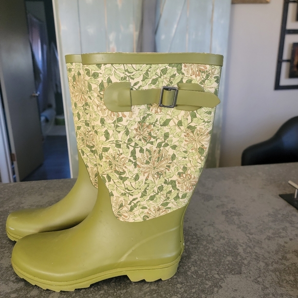 Ladies rubber gardening/rain boots - Picture 4 of 4